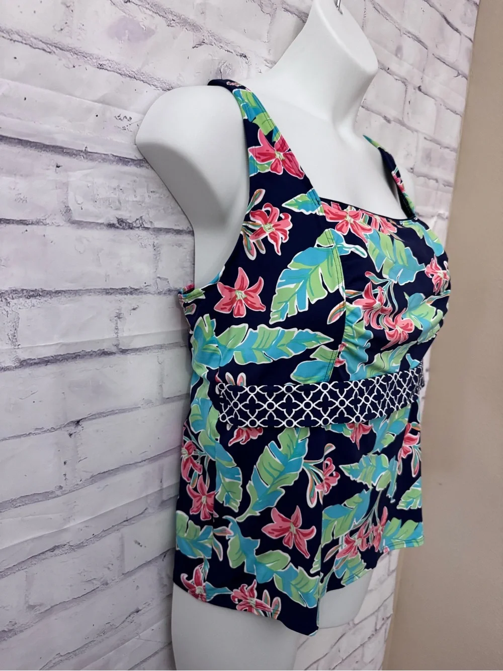 Lands' End 18W Mastectomy Tankini Top Blue Green Floral Swimsuit Modest